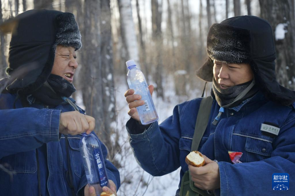 饮冰卧雪 扎根中国最北角的极寒作业者(图14)